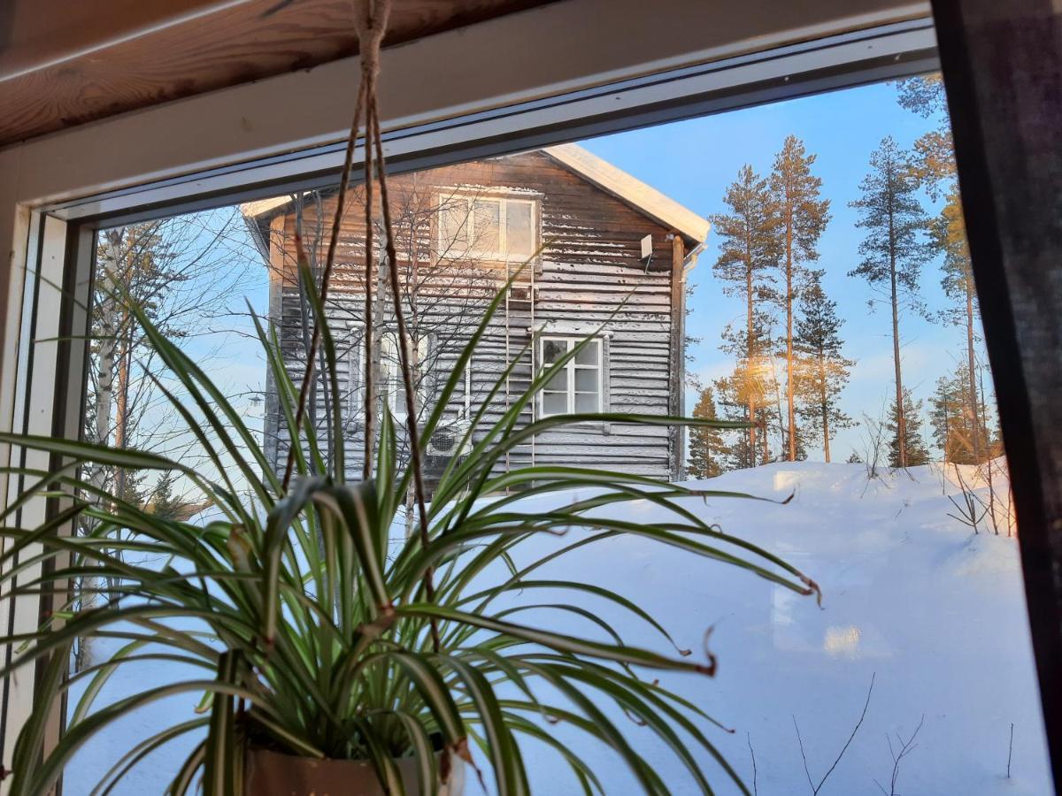 Kalix Riverside Inn, Farm Timbering ภายนอก รูปภาพ