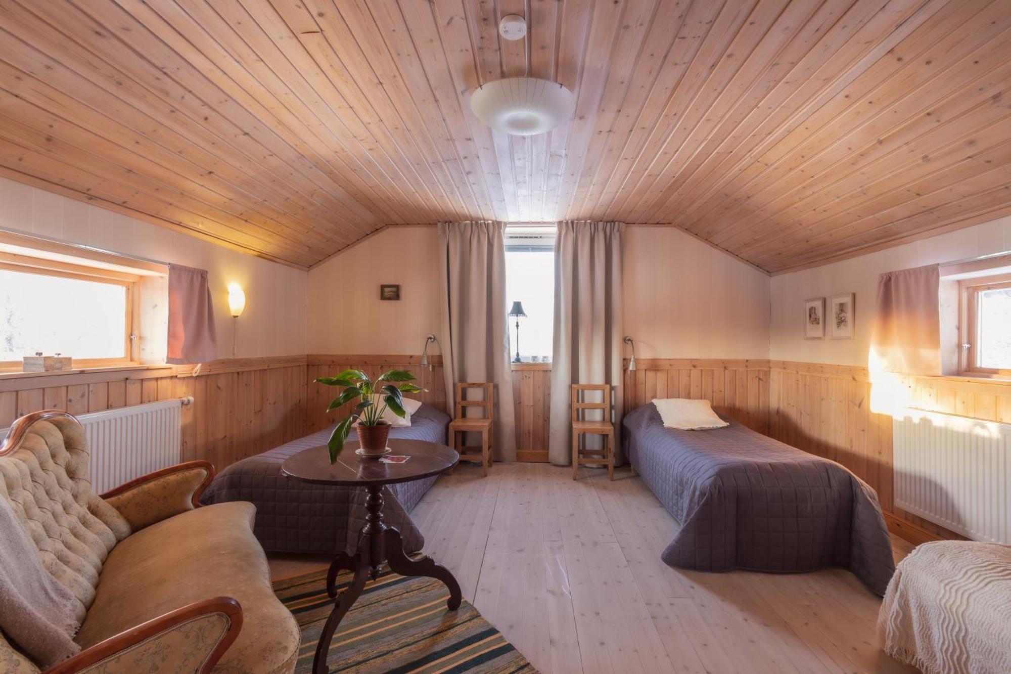 Kalix Riverside Inn, Farm Timbering ภายนอก รูปภาพ