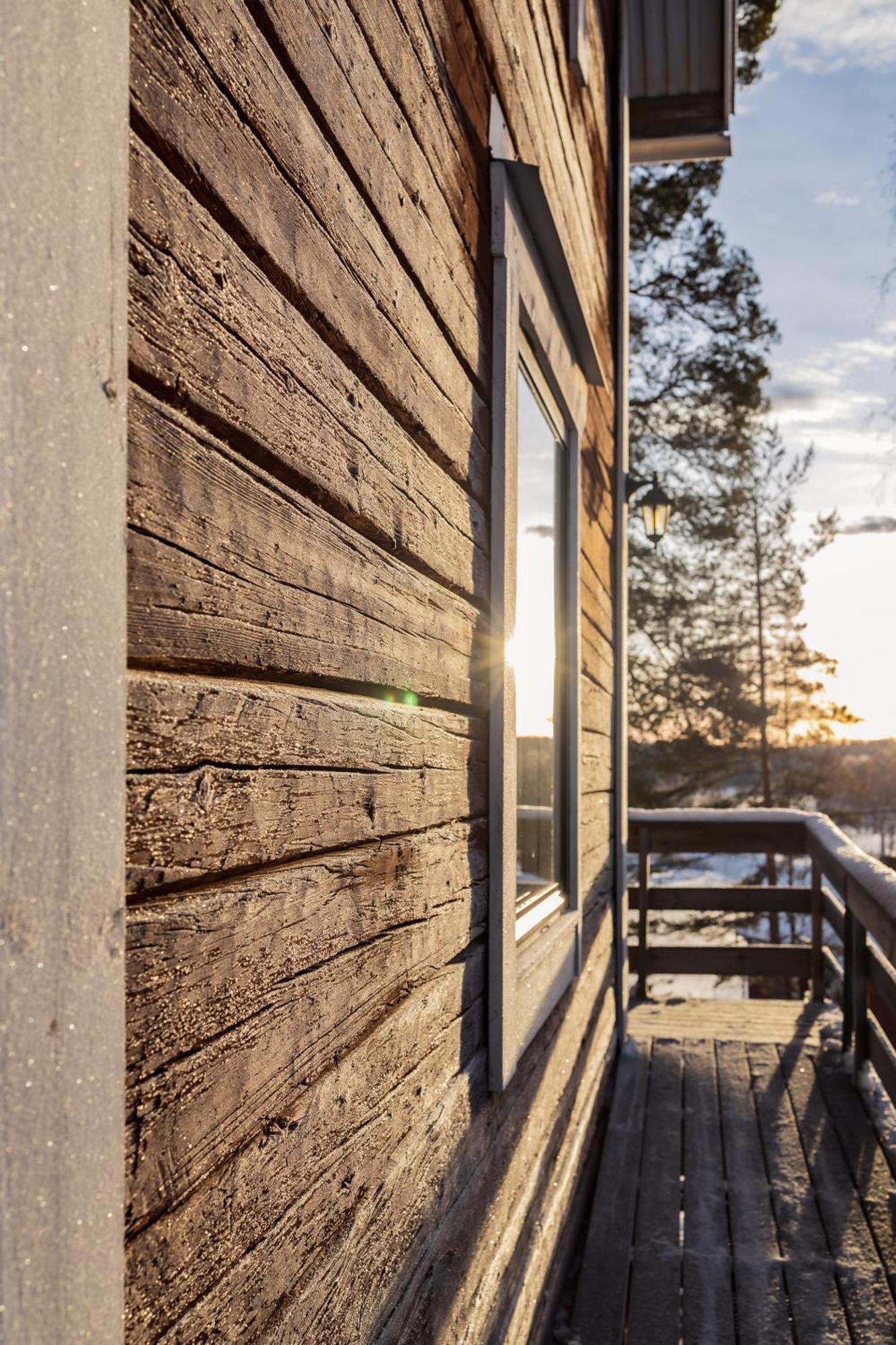 Kalix Riverside Inn, Farm Timbering ภายนอก รูปภาพ